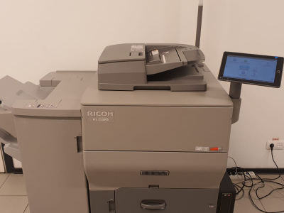 Установка печатной машины Ricoh Pro C5310s в одном из крупнейших музеев России